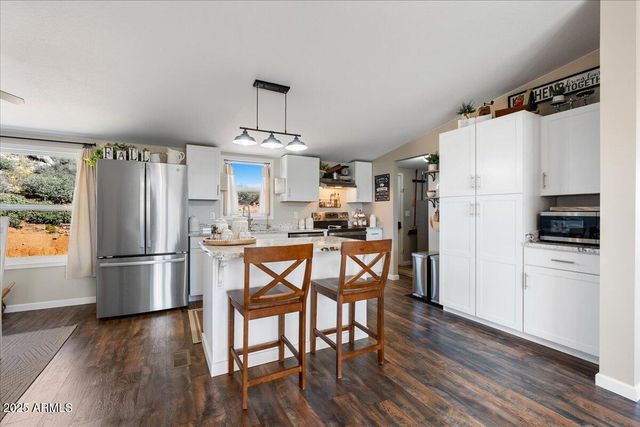 17730 E LIONS GATE Drive, Dewey, AZ 86327