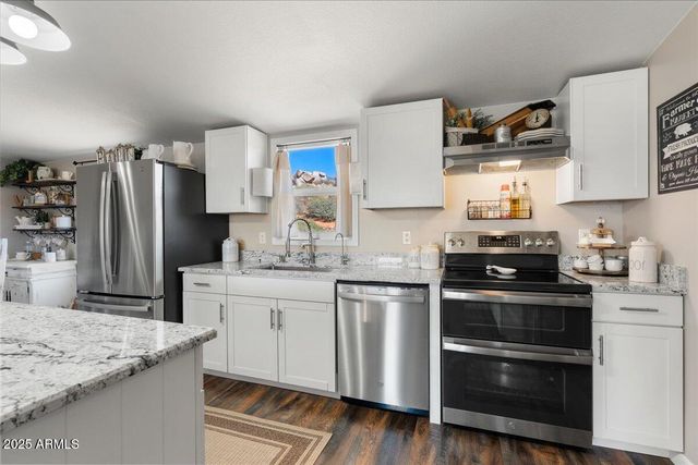 17730 E LIONS GATE Drive, Dewey, AZ 86327