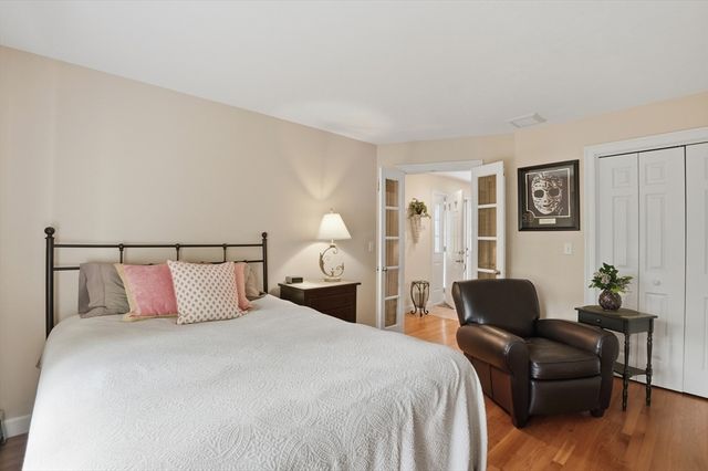 51 Falling Leaf Ln, Barnstable, MA 02655