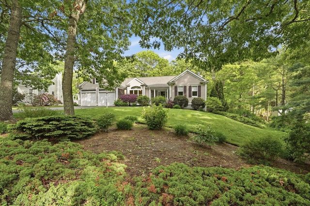51 Falling Leaf Ln, Barnstable, MA 02655