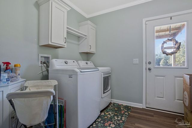 4955 Blue Ribbon Dr, Milton, FL 32583