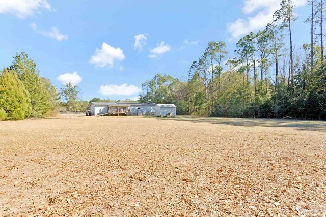 4955 Blue Ribbon Dr, Milton, FL 32583