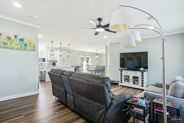 4955 Blue Ribbon Dr, Milton, FL 32583