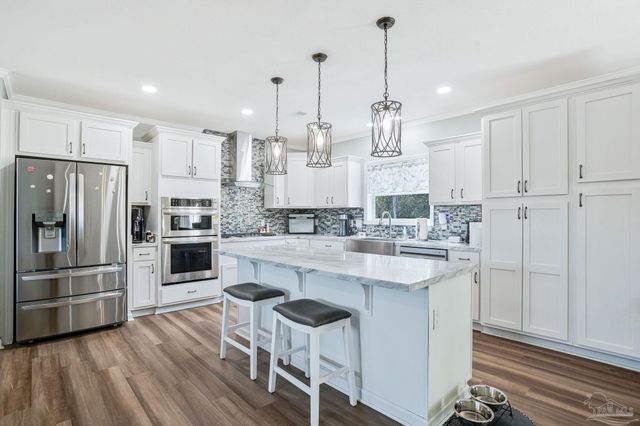 4955 Blue Ribbon Dr, Milton, FL 32583