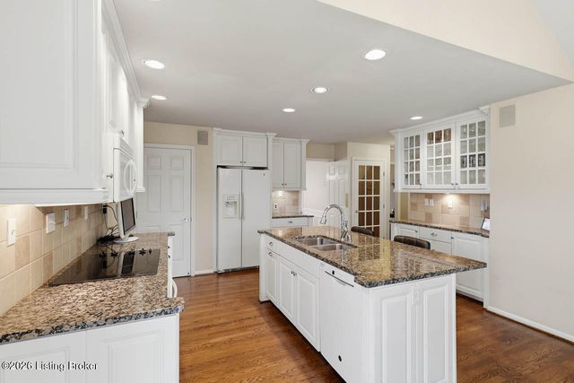 620 Lake Sterling Rd, Louisville, KY 40223