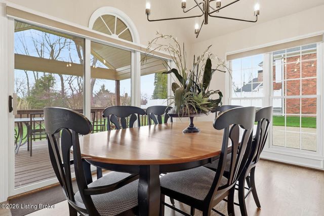 620 Lake Sterling Rd, Louisville, KY 40223