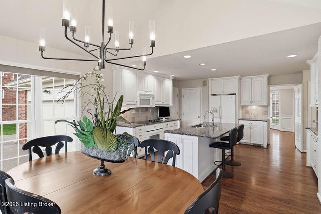 620 Lake Sterling Rd, Louisville, KY 40223