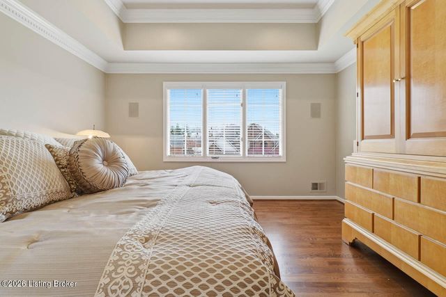 620 Lake Sterling Rd, Louisville, KY 40223