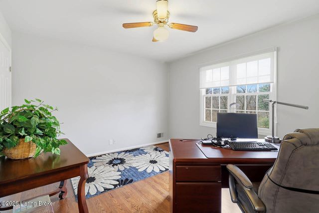 620 Lake Sterling Rd, Louisville, KY 40223