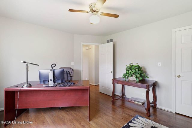 620 Lake Sterling Rd, Louisville, KY 40223