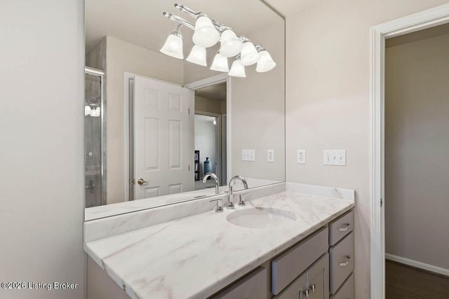 620 Lake Sterling Rd, Louisville, KY 40223