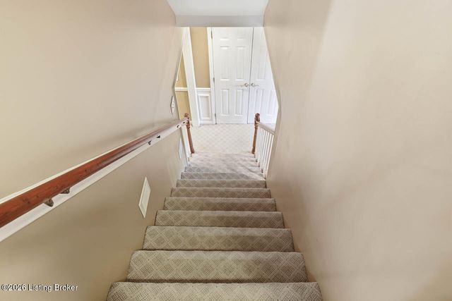 620 Lake Sterling Rd, Louisville, KY 40223