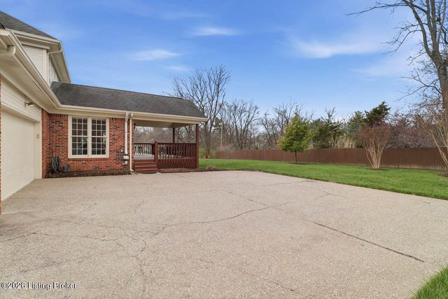 620 Lake Sterling Rd, Louisville, KY 40223