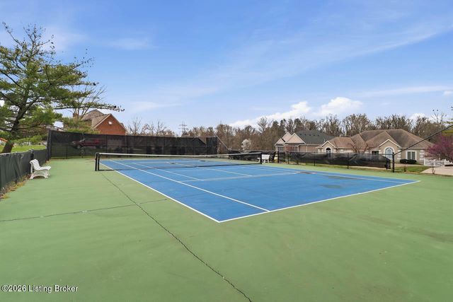 620 Lake Sterling Rd, Louisville, KY 40223