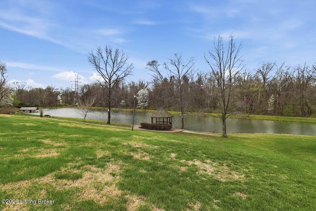 620 Lake Sterling Rd, Louisville, KY 40223