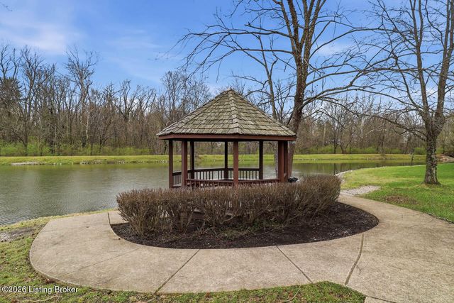 620 Lake Sterling Rd, Louisville, KY 40223