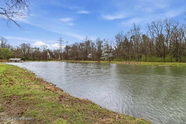 620 Lake Sterling Rd, Louisville, KY 40223