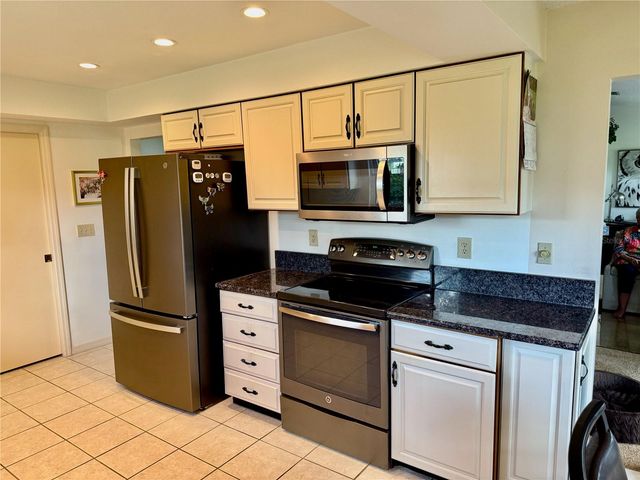 2526 LONIGAN PLACE, Sun City Center, FL 33573