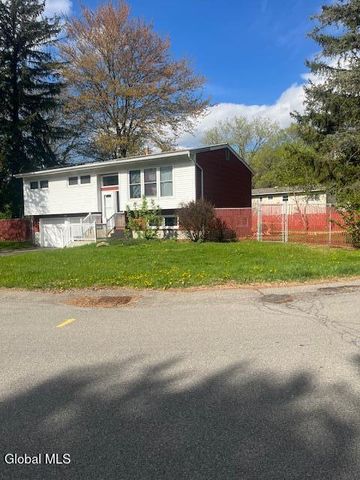 12 Vincent Avenue, Colonie, NY 12205
