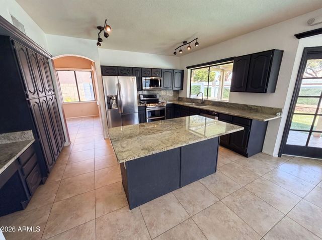3810 N WINTERGREEN Way, Avondale, AZ 85392