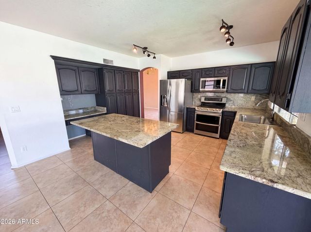 3810 N WINTERGREEN Way, Avondale, AZ 85392