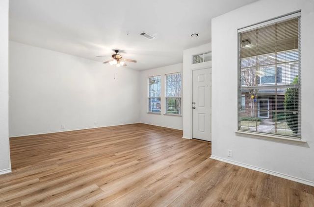 2205 Stoneleigh Place, Mckinney, TX 75071