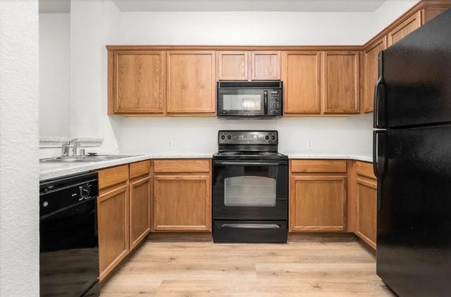 2205 Stoneleigh Place, Mckinney, TX 75071