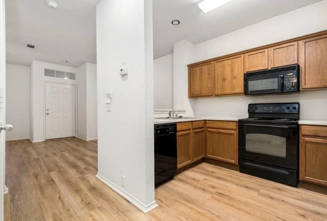 2205 Stoneleigh Place, Mckinney, TX 75071