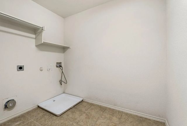 2205 Stoneleigh Place, Mckinney, TX 75071