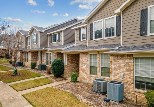 2205 Stoneleigh Place, Mckinney, TX 75071