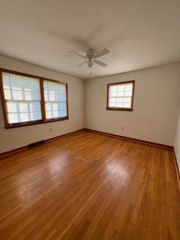 4220 Oakridge Drive, North Charleston, SC 29418