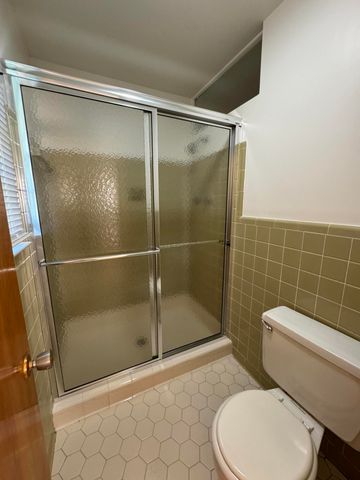 4220 Oakridge Drive, North Charleston, SC 29418