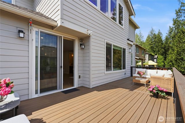 11906 161st Ave NE, Redmond, WA 98052