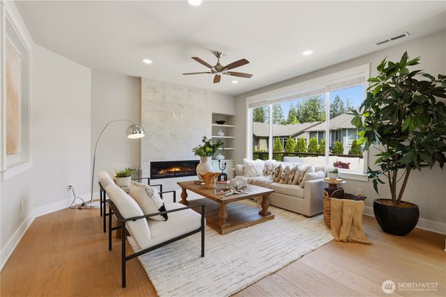 11906 161st Ave NE, Redmond, WA 98052