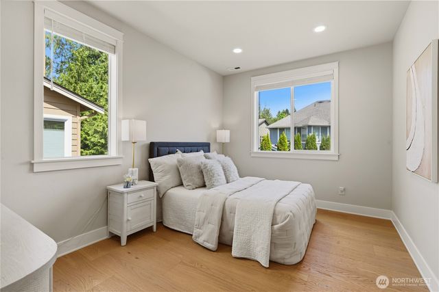 11906 161st Ave NE, Redmond, WA 98052