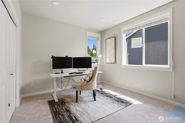 11906 161st Ave NE, Redmond, WA 98052