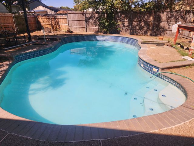 741 Nightingale Circle, Mansfield, TX 76063