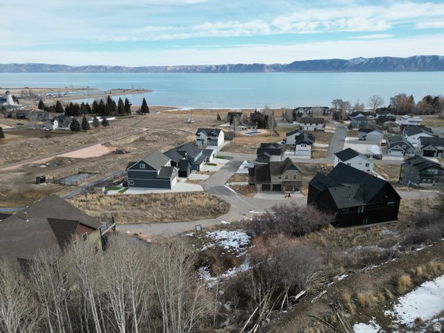 697 N LOCHWOOD DR, Garden City, UT 84028