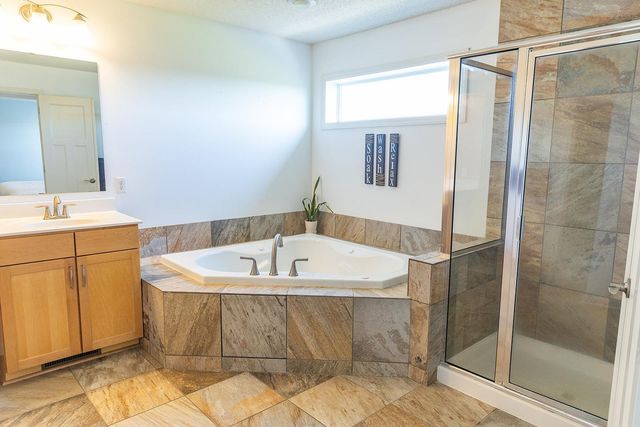 19560 Sunrise Court, Rogers, MN 55374