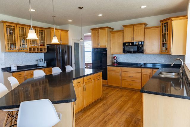 19560 Sunrise Court, Rogers, MN 55374