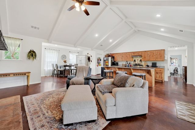 5198 County Road 2507, Caddo Mills, TX 75135