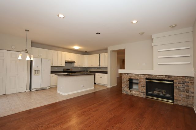 1139 GEORGETOWN Way, Vernon Hills, IL 60061