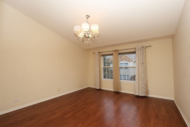 1139 GEORGETOWN Way, Vernon Hills, IL 60061