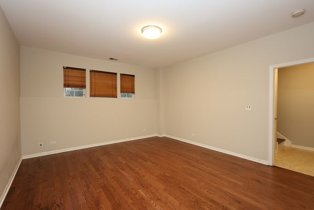 1139 GEORGETOWN Way, Vernon Hills, IL 60061