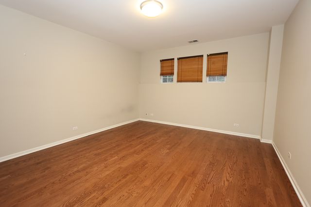 1139 GEORGETOWN Way, Vernon Hills, IL 60061