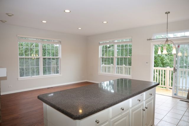1139 GEORGETOWN Way, Vernon Hills, IL 60061