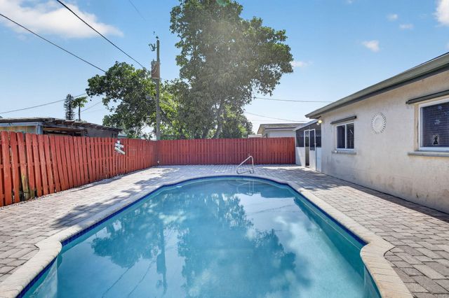 8600 NW 29th Street, Sunrise, FL 33322