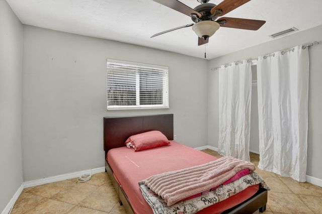 8600 NW 29th Street, Sunrise, FL 33322