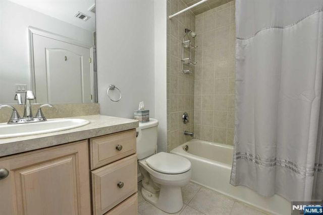 203 Central Park Place, Ramsey, NJ 07446