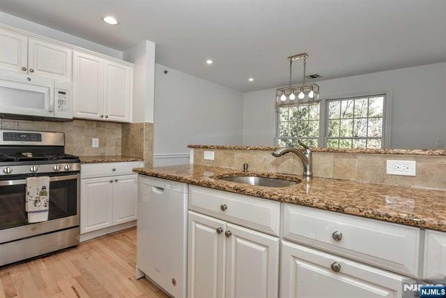 203 Central Park Place, Ramsey, NJ 07446